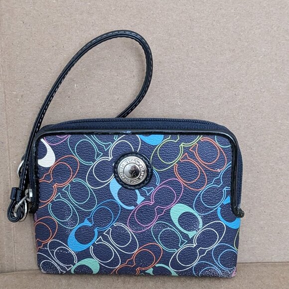 Coach Women's Blue Wristlet Wallet Corner Zip With Signature . - Picture 1 of 12